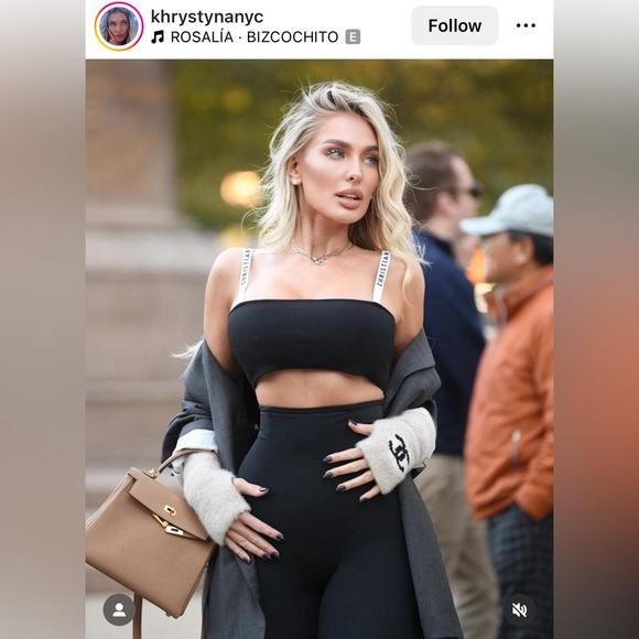 Auth Chanel Classic CC Logo Dark Navy Wool Knit Fingerless Gloves - Excellent - Picture 9 of 9